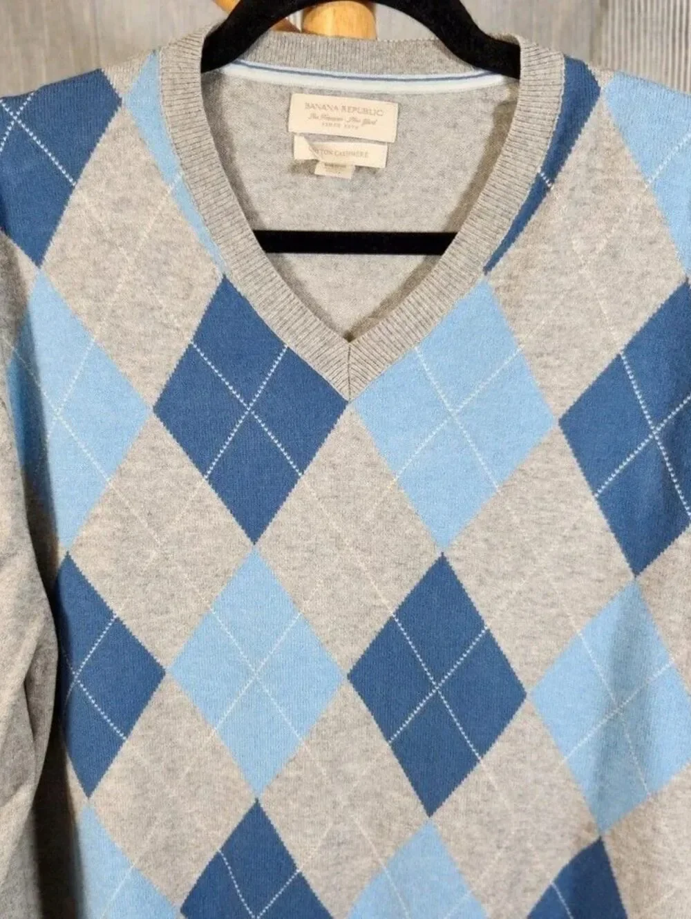 Banana Republic XL Gray Blue Cotton Cashmere Argyle V Neck Pullover Sweater